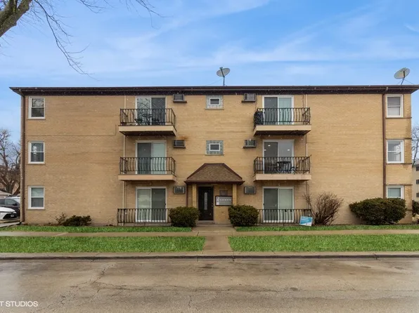 2618 N 72nd Ct #2W, Elmwood Park, IL 60707