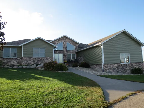 1013 Adam Ave, Montevideo, MN 56265