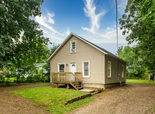 13580 Walnut St, Bath, MI 48808