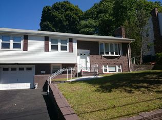 61 Sunset Hill Rd, West Roxbury, MA 02132