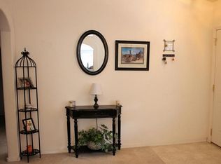 7032 Labrador Dr NE, Rio Rancho, NM 87144