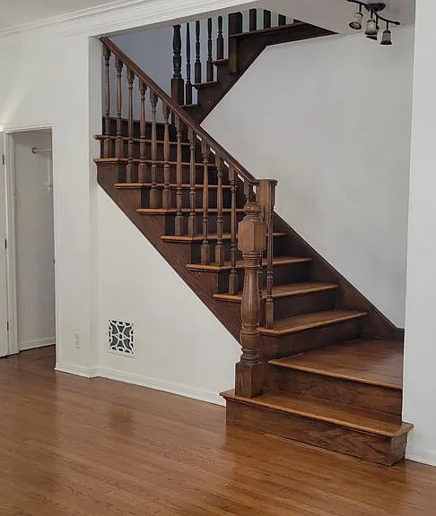 624 N Sycamore Ave — Photo 1