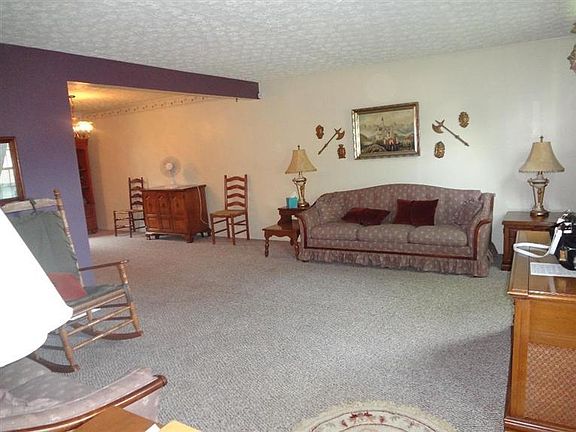 3rd image of 2971 Windsong Dr