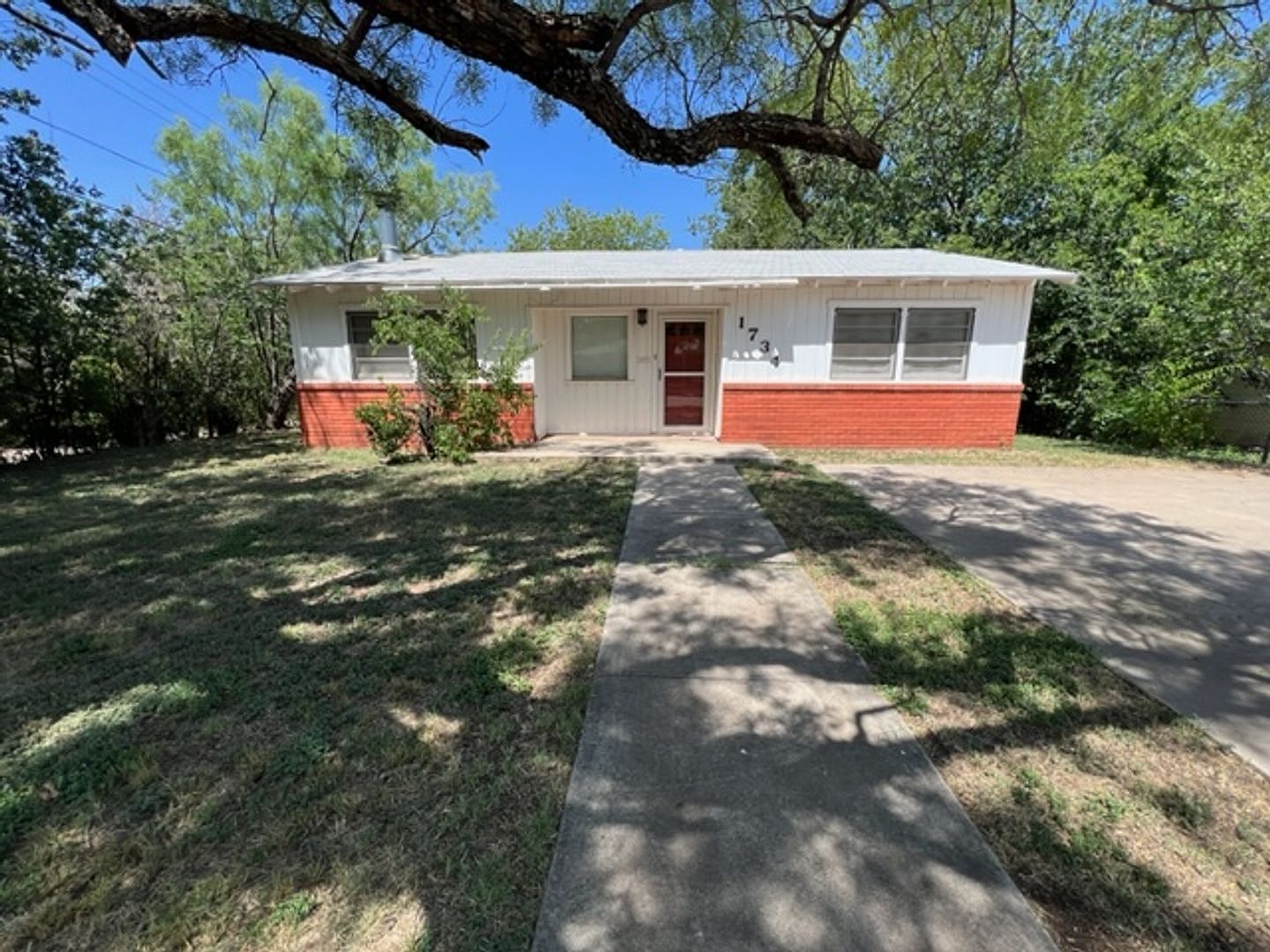 1734 Avenue D, Abilene, TX 79601 Zillow