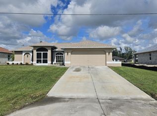 1141 NW 27th Ct, Cape Coral, FL 33993