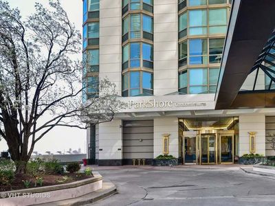 195 N Harbor Dr APT 3407, Chicago, IL, 60601