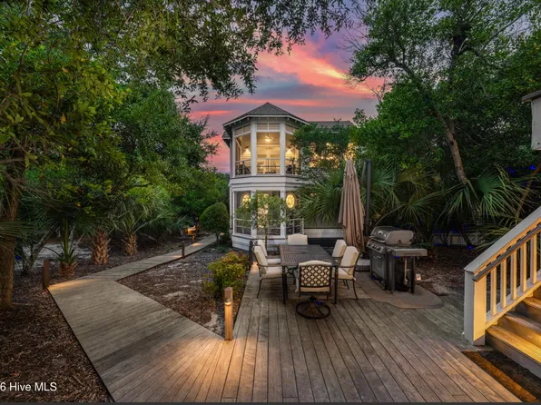 617 Ocracoke Way, Bald Head Island, NC 28461