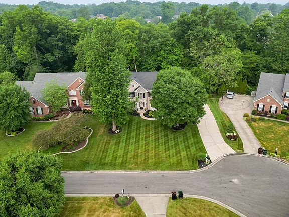 3rd image of 6071 Windy Hollow Ct