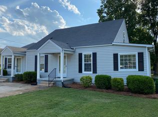 424B Salem St, Lexington, NC 27292