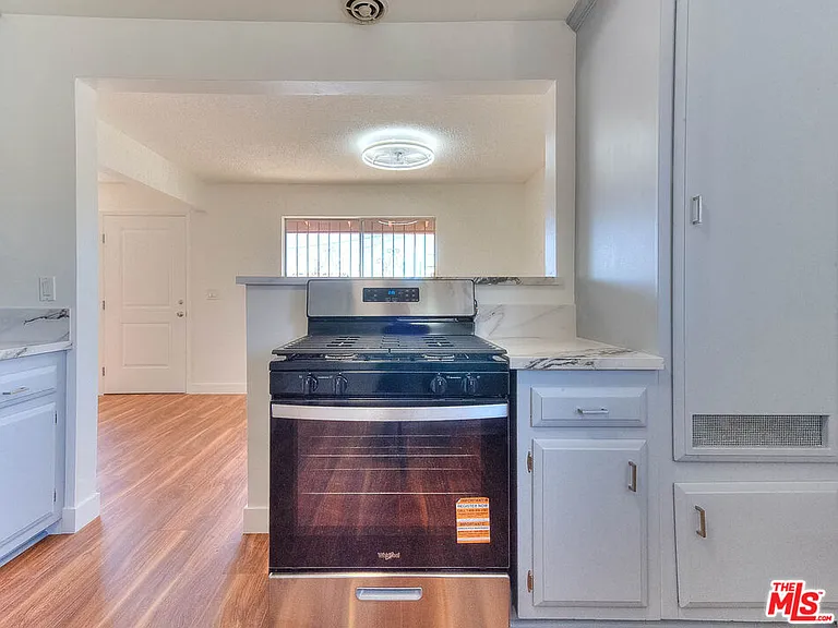 8468 Halldale Ave — Photo 15