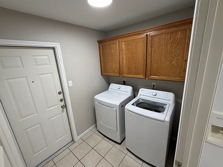 1422 Shoshoni Trl #B — Photo 8
