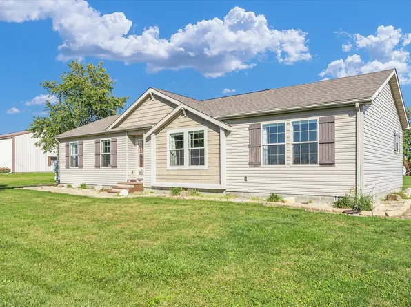 24383 State Route 49, Armstrong, IL 61812