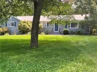 88 Towerview Dr, Trumbull, CT 06611