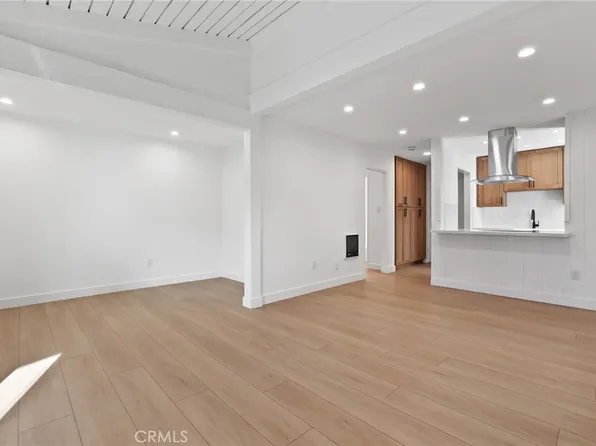 1030 W Macarthur Blvd APT 90, Santa Ana, CA 92707