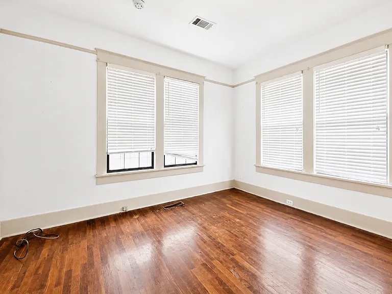 800 W 34th Ave — Photo 15