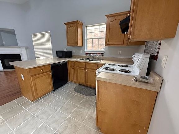 5th image of 2746 Virginia Woods Pl