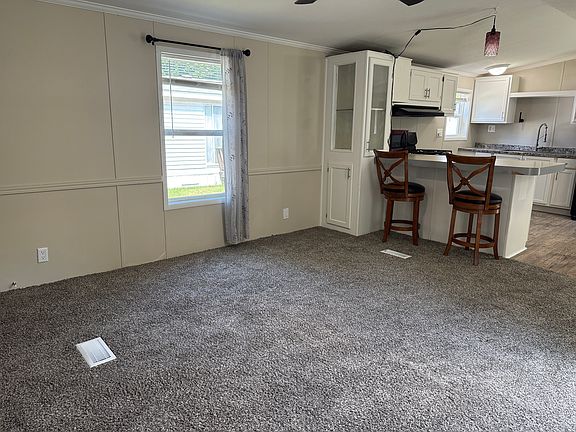 4th image of 2017 Shirewood Dr #131