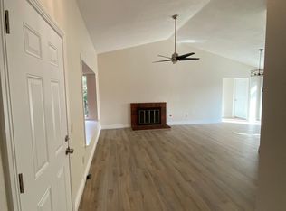 2436 Swallow Ln, Palmdale, CA 93550