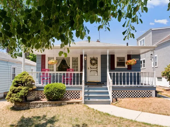 6920 Alexander Ave, Hammond, IN 46323