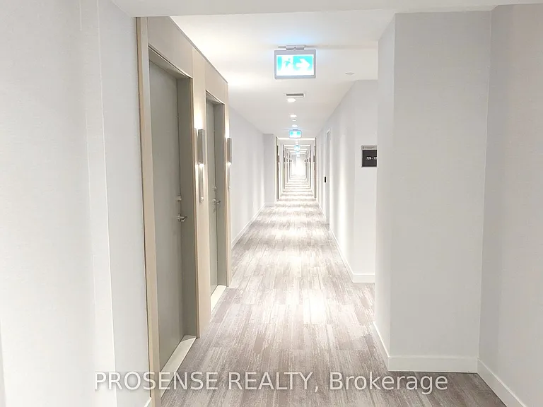 15 Skyridge Dr #703 — Photo 6