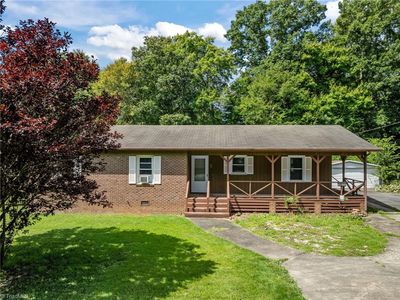 2168 Zoo Pkwy, Asheboro, NC, 27205