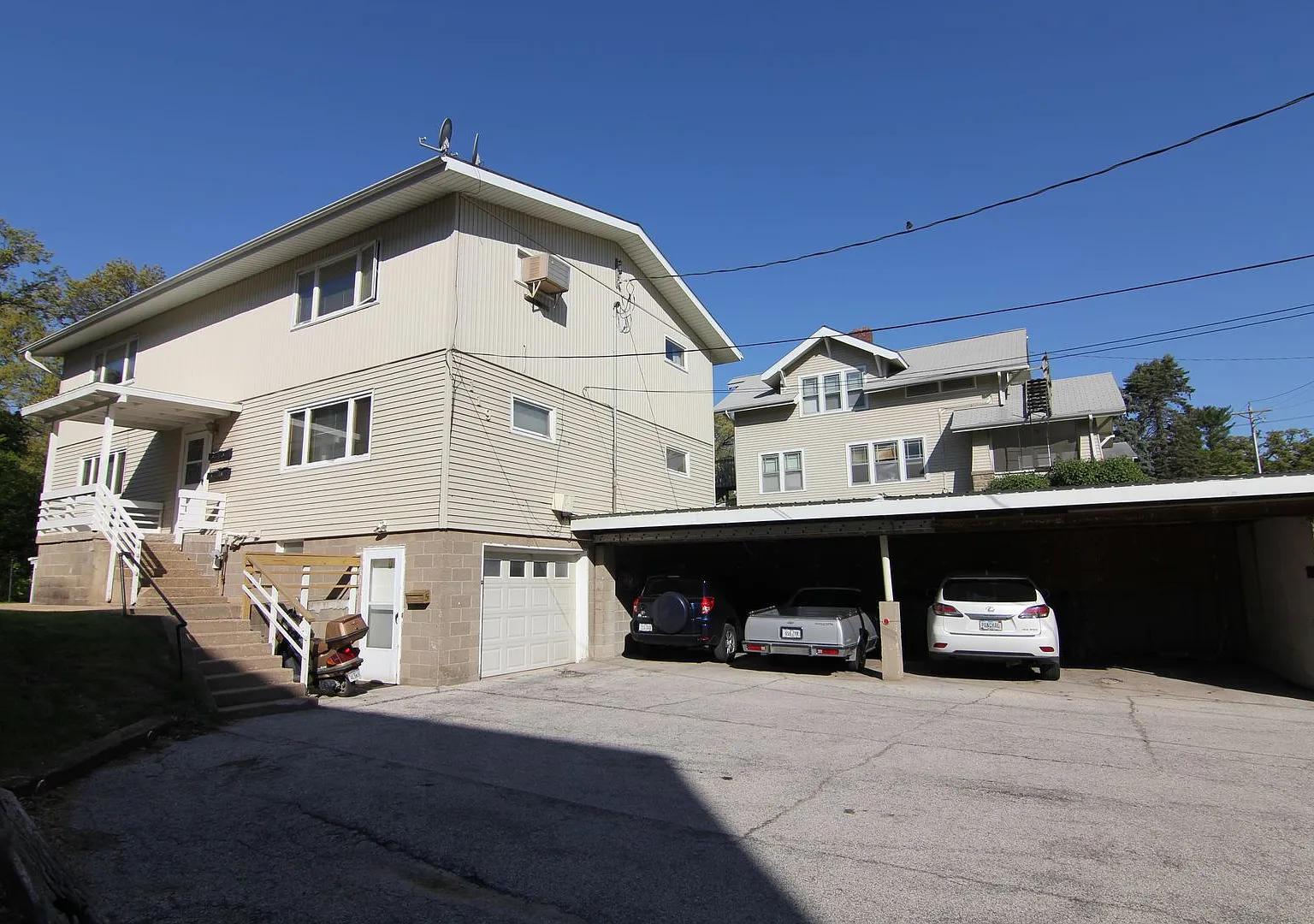119 River St -Martin Apts — Photo 1