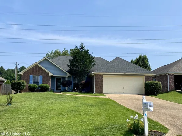 106 Riverpointe Pl, Pearl, MS 39208