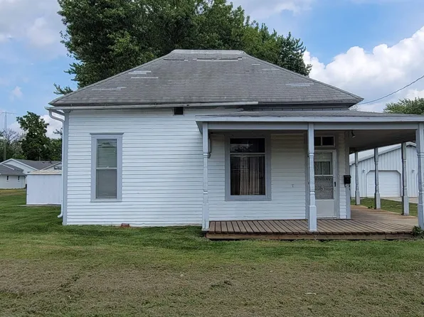 326 N 5th St, Seymour, IA 52590