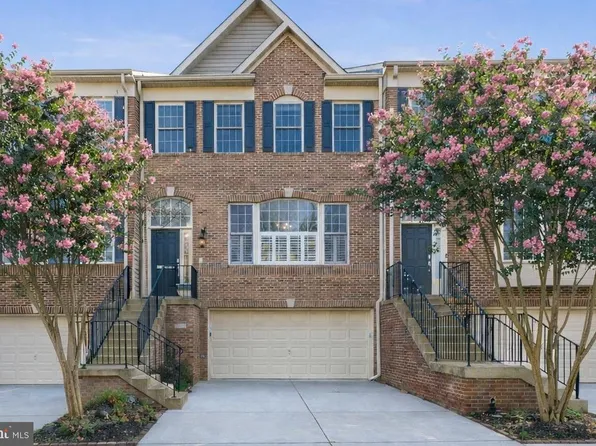 3818 Elmwood Towne Way, Alexandria, VA 22303