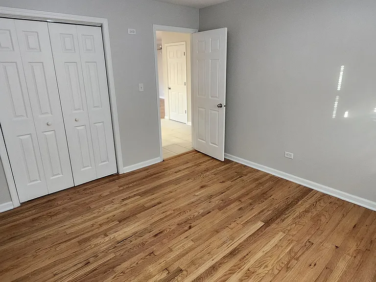 1113 Holiday Ln — Photo 6