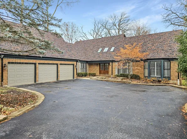 240 Buckminster Ct, Lake Bluff, IL 60044