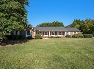 208 Edgewood Dr, Mauldin, SC 29662