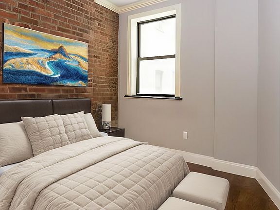 4th image of 72 W 108th St APT 4A