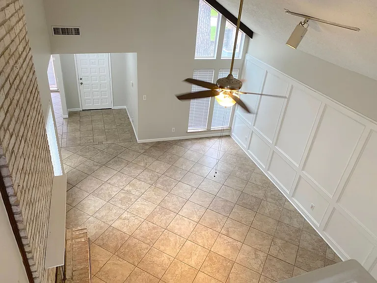 14934 Elmont Dr — Photo 6