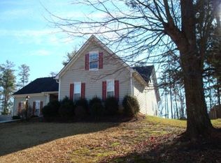 1013 Andover Dr, Hoschton, GA
