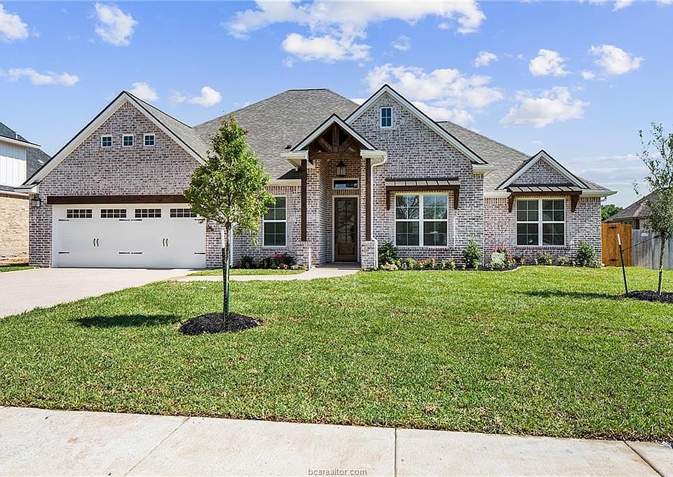 1st image of 4816 Coopers Hawk Dr