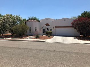 333 Dennis Dr NE, Los Lunas, NM 87031