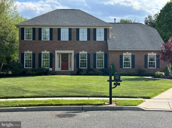 6 Blake Ct, Sewell, NJ 08080