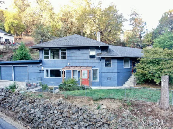1397 SE Reservoir Ave, Roseburg, OR 97470