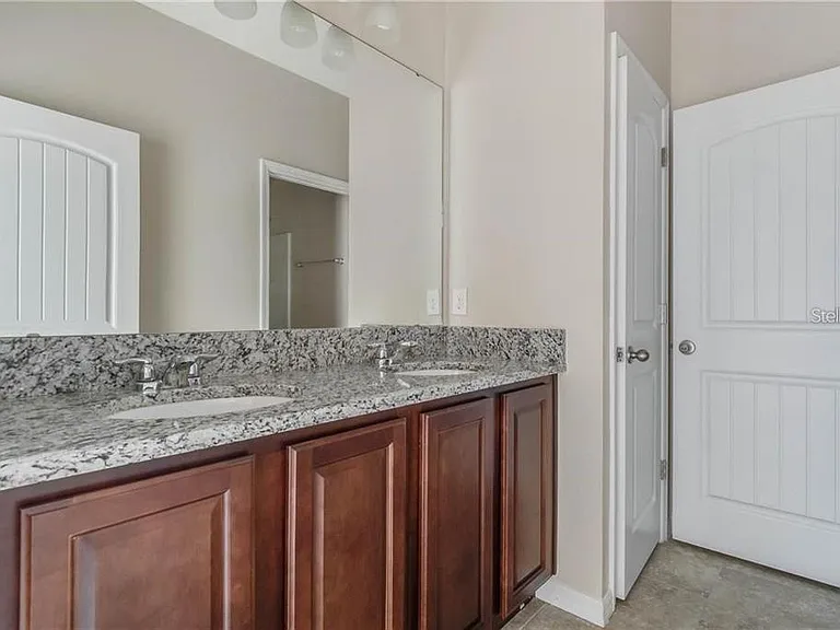 16488 Centipede St — Photo 13