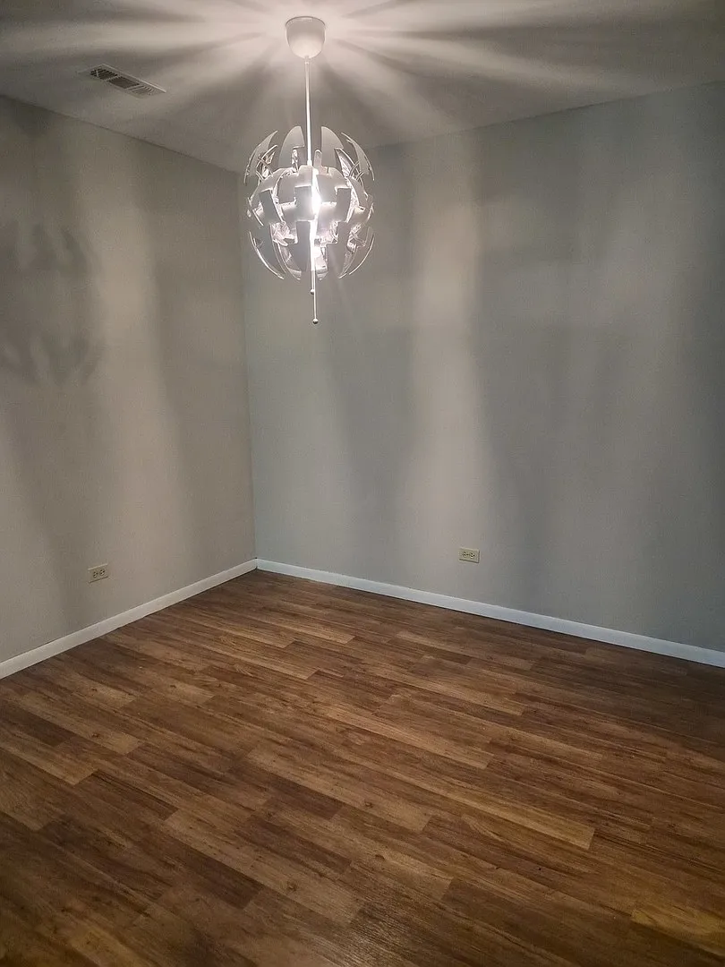 2 bed, 972 sqft, $2,200 — Photo 3