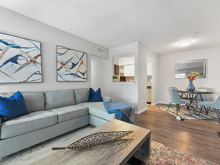 The Broadway Apartment Homes — Photo 5