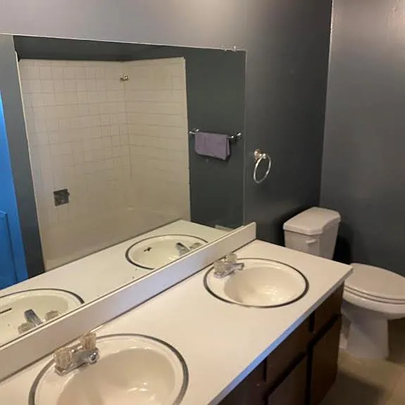 13958 Champagne Dr — Photo 19