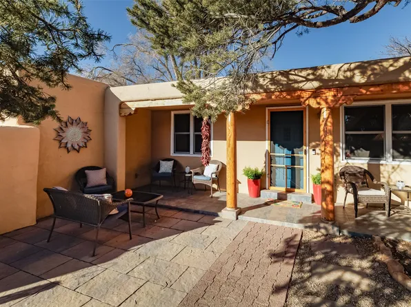 1202 Vitalia St, Santa Fe, NM 87505