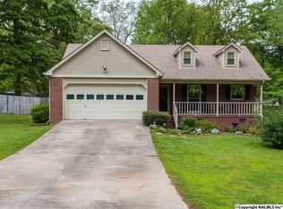 177 Robinson Rd, Huntsville, AL 35811