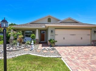 7123 35th St E, Sarasota, FL 34243