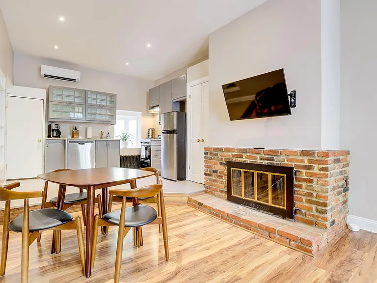 113 C St SE #2 — Photo 11