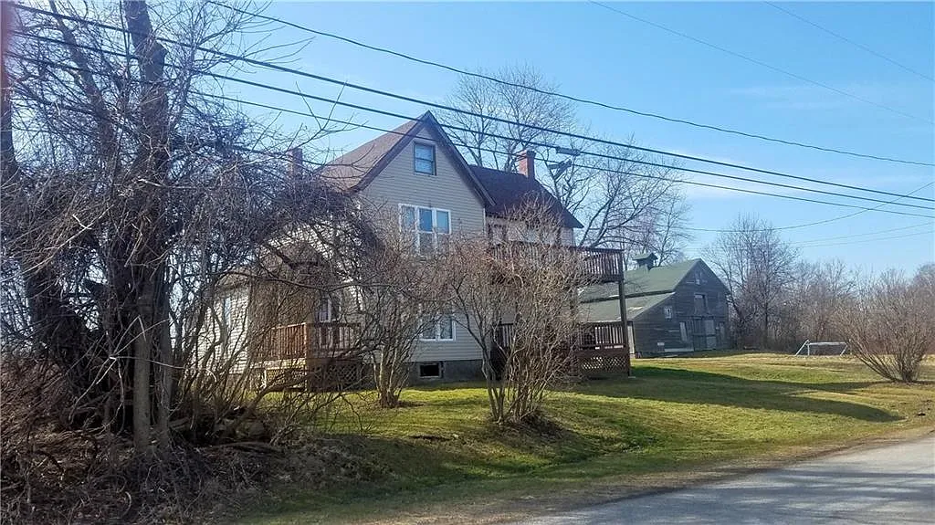 14452 Lakeshore Rd photo 1