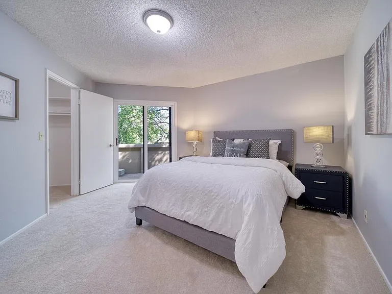 1178 N Abbott Ave — Photo 11