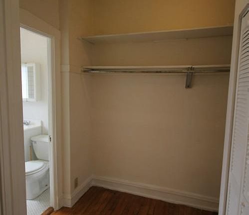 3rd image of 2244 W Wilson Ave APT 202